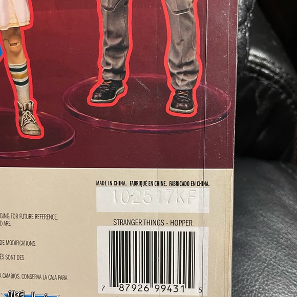 Stranger Things S1 Chief Hopper - Picture 3 of 3